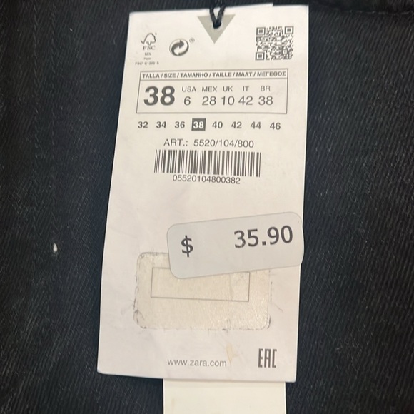 NWT Zara high-waisted black denim shorts - Picture 4 of 7